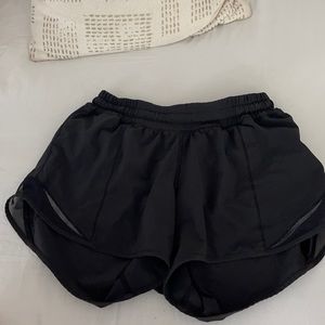 Lulu lemon size 4 tall black shorts!